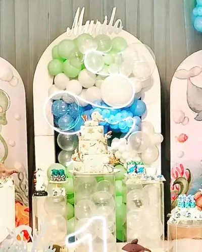 MURILO 1 aninho; fundo do mar em aquarela suave com polvo, baleia e agua-viva, neon 1. Festa realizada no Espaço Comemora em 2023